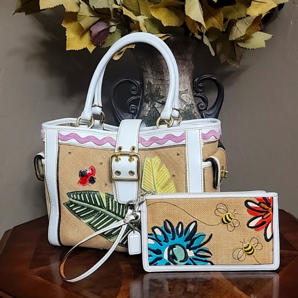 COACH EUC Ltd Edition Leafy 🐞 Straw Leather Tote Bag & 🐝Writslet ❤️ - Picture 1 of 16